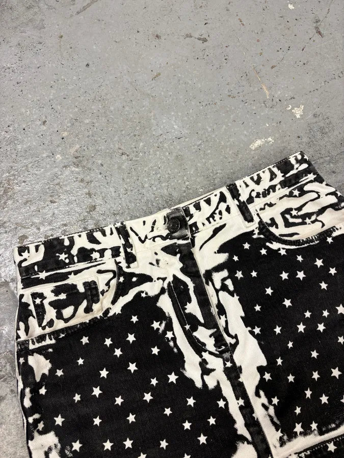2010s Dolce & Gabbana Overprint Stars Black & White Skirt JFVNMDg 4