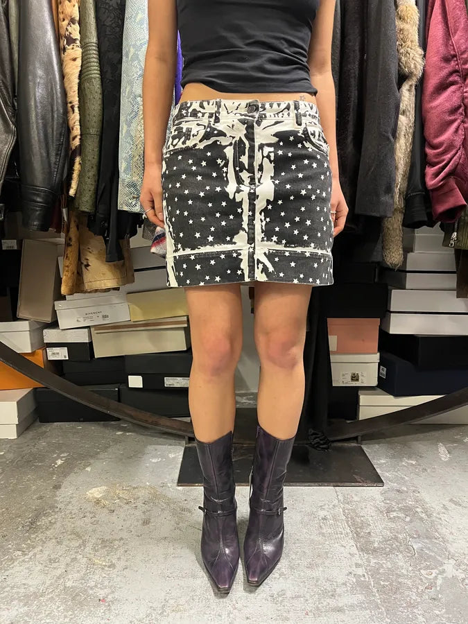 2010s Dolce & Gabbana Overprint Stars Black & White Skirt JFVNMDg 1