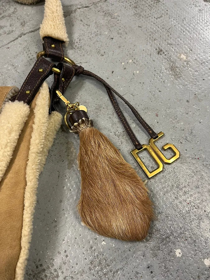 2010s Dolce & Gabbana Shearling Beige Shoulder Bag HSmhgvd 5