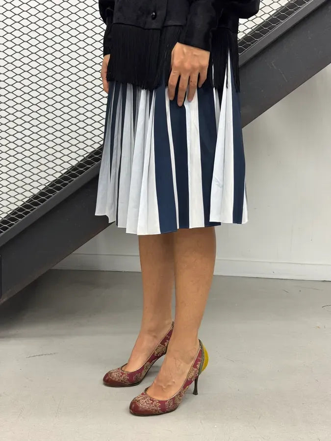 2010s Emporio Armani Navy & White Pleated Skirt OBgMTWi 1
