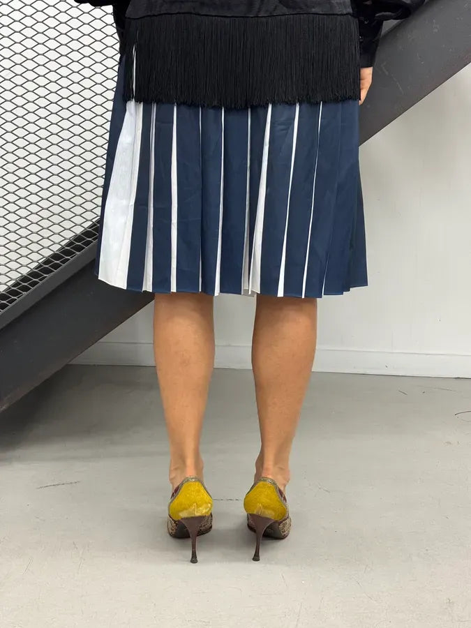 2010s Emporio Armani Navy & White Pleated Skirt OBgMTWi 2