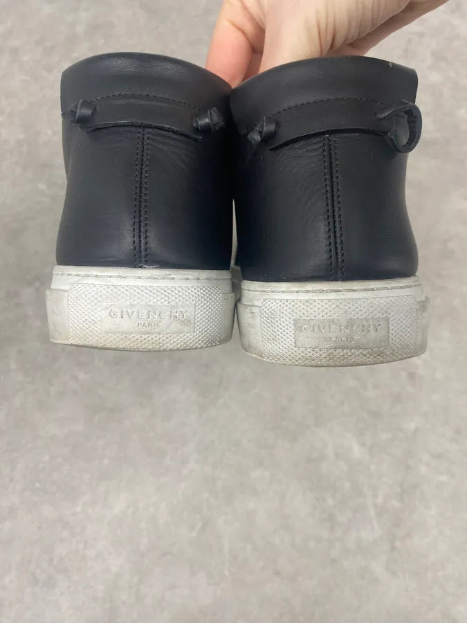 2010s Givenchy Black Stars Leather Slip On By Riccardo Tisci wDamXKM 7