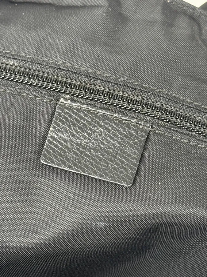 2010s Gucci Black Nylon Shoulder Bag nVpcuFM 12