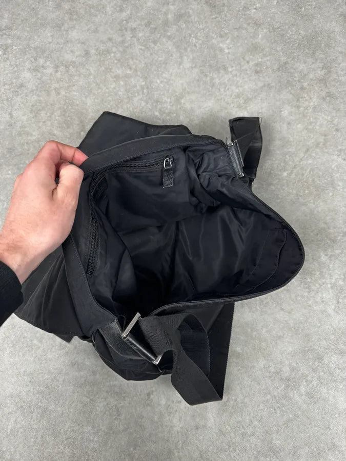 2010s Gucci Black Nylon Shoulder Bag nVpcuFM 10