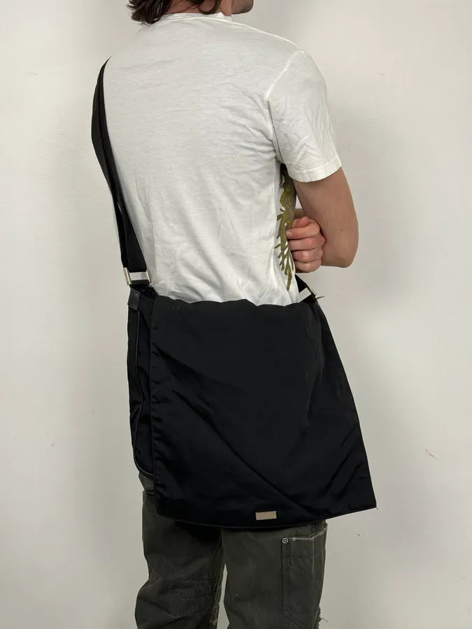 2010s Gucci Black Nylon Shoulder Bag nVpcuFM 1