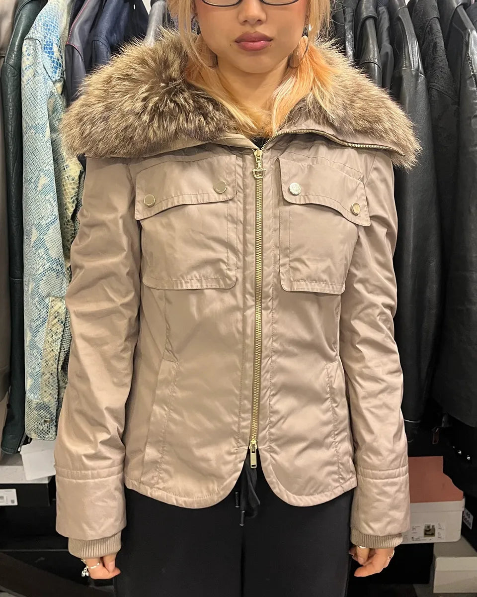 AW2005 Gucci Fur Collar Beige Jacket etRMHdr 0