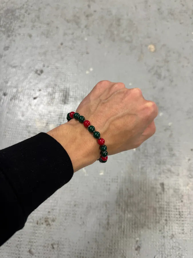 2010s Gucci Red & Green Wood Beaded Adjustable Closure Bracelet qkuLsKu 0