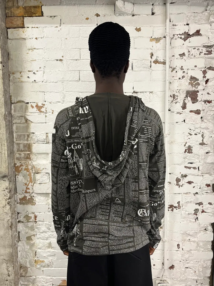 2010s John Galliano Black & White Newspapers Hooded Sweater ihJFYUA 1