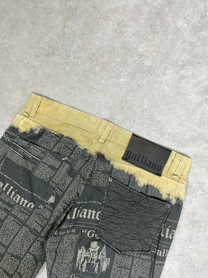 2010s John Galliano Black & Yellow Newspapers Magazine Shorts xaDtPSK 7