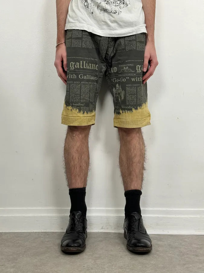 2010s John Galliano Black & Yellow Newspapers Magazine Shorts xaDtPSK 1