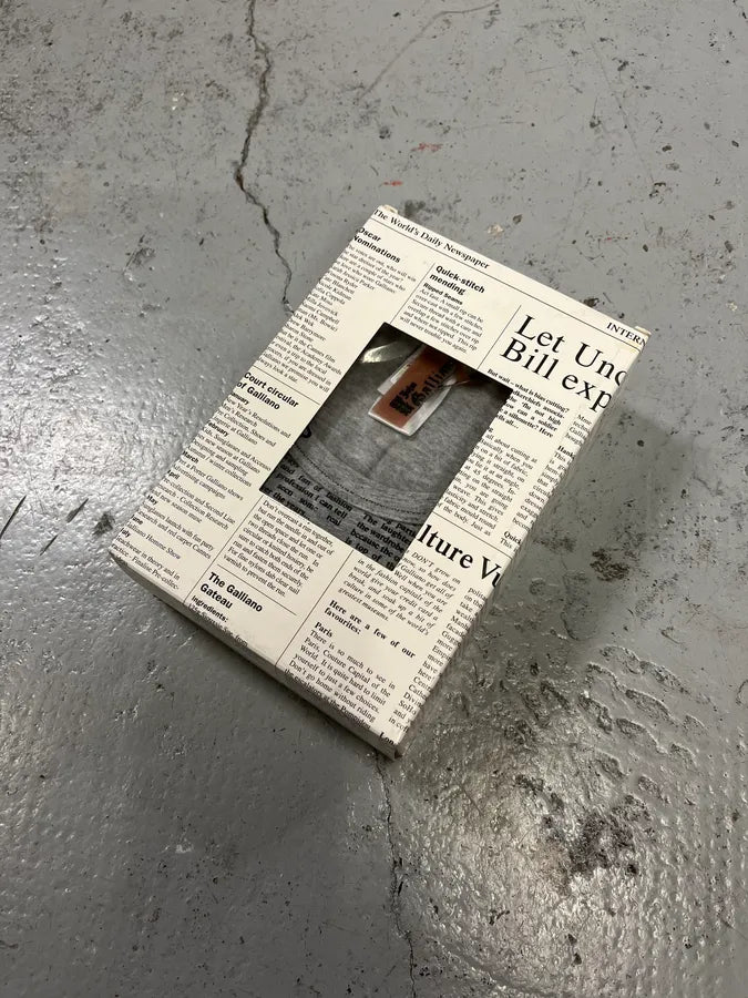 2010s John Galliano Newspaper Gazette Grey Longsleeve T-shirt bYWPLwo 4