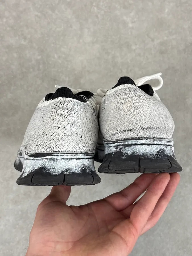 2010s Maison Margiela White Knit Cracked Paint Sneakers FgDpRjN 5
