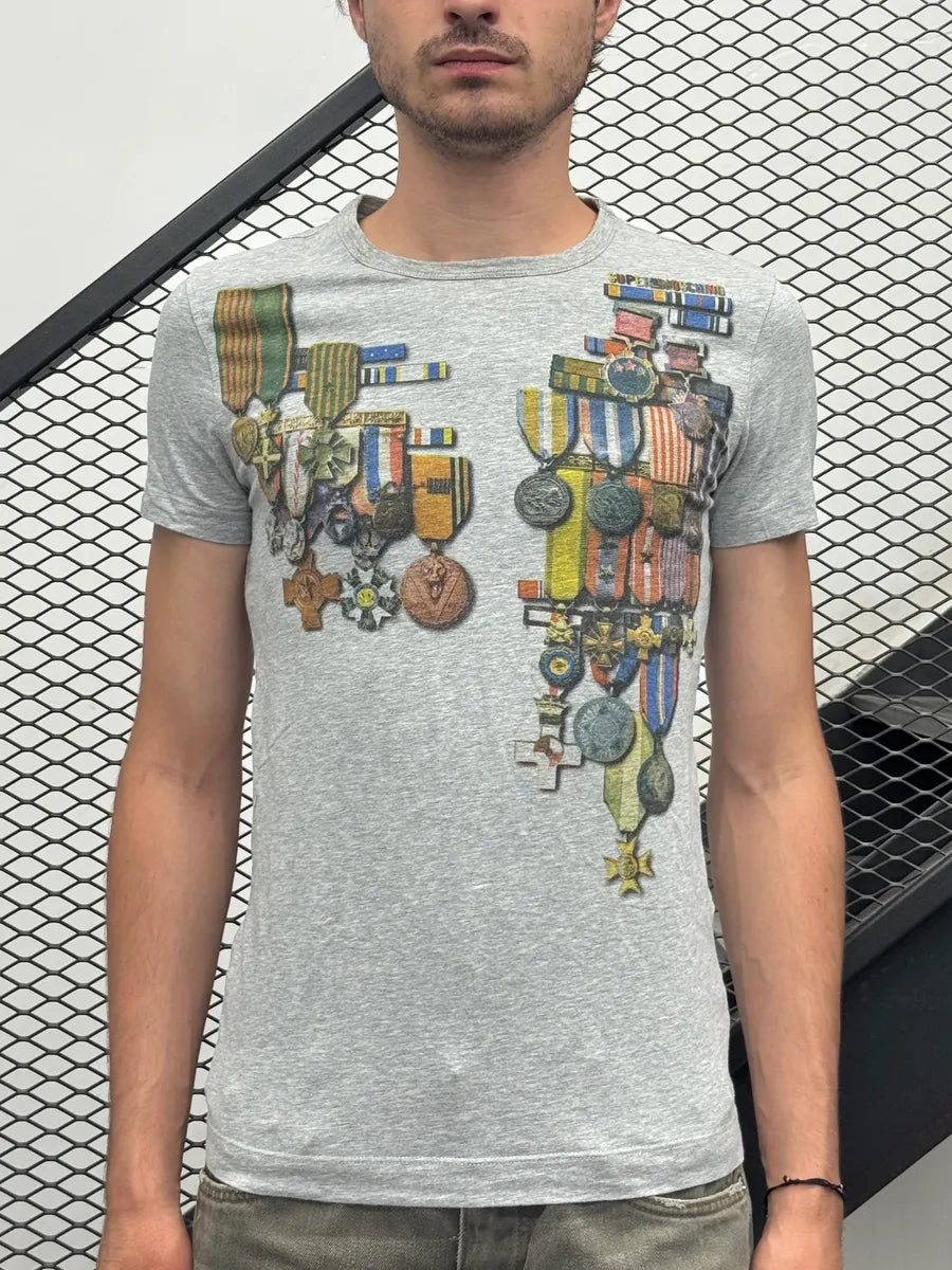 2010s Moschino Military Medal Grey T-Shirt tlHcoVr 1