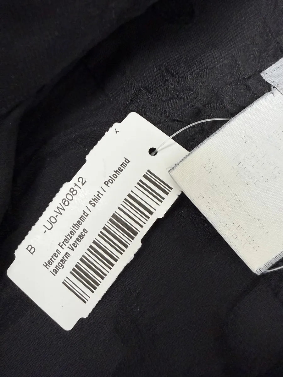 2010s Versace Black Plissed Embroidered Relief Shirt XhwoJBs 8