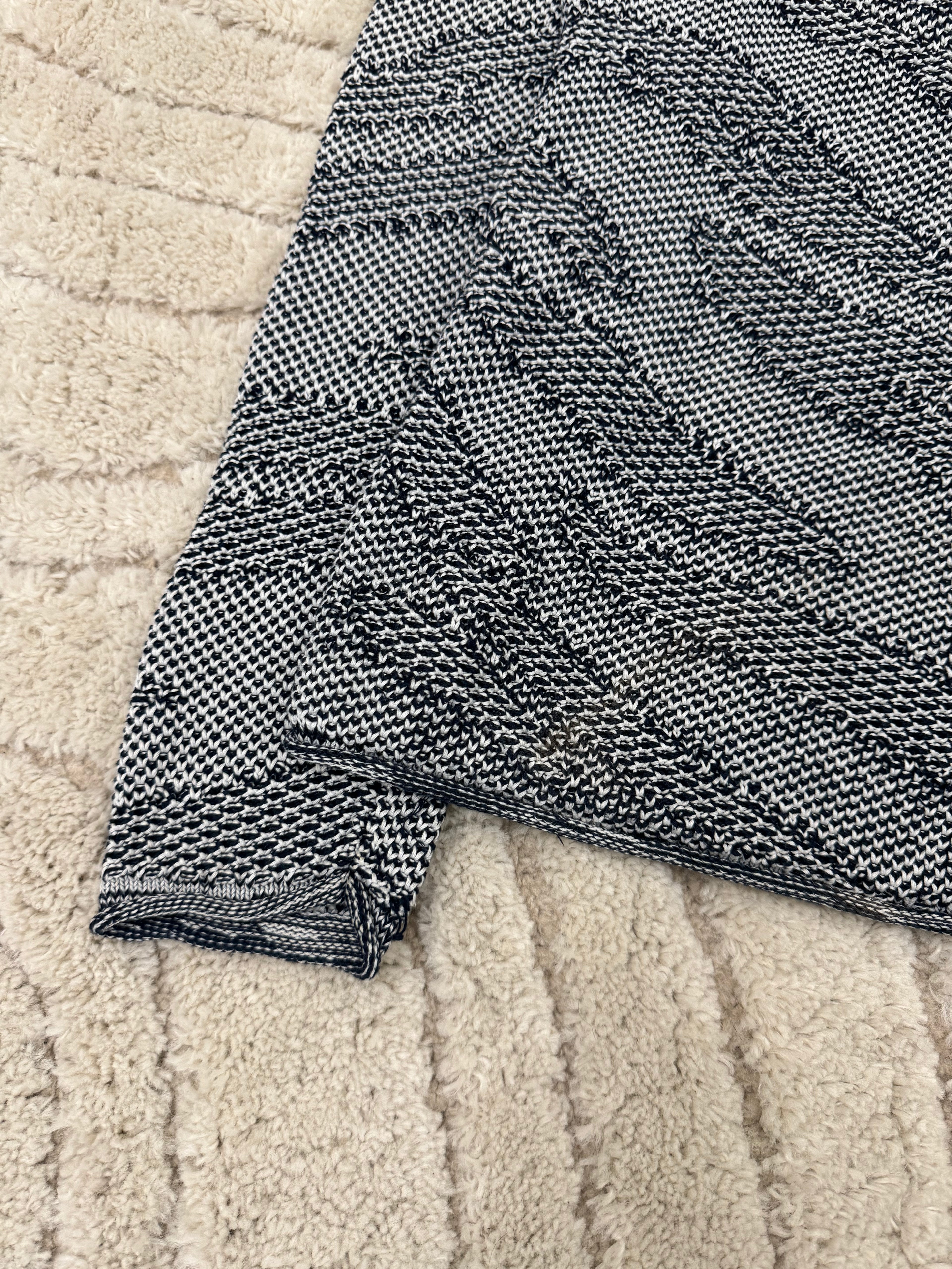 Armani Waves Knit Sweater (M/L)