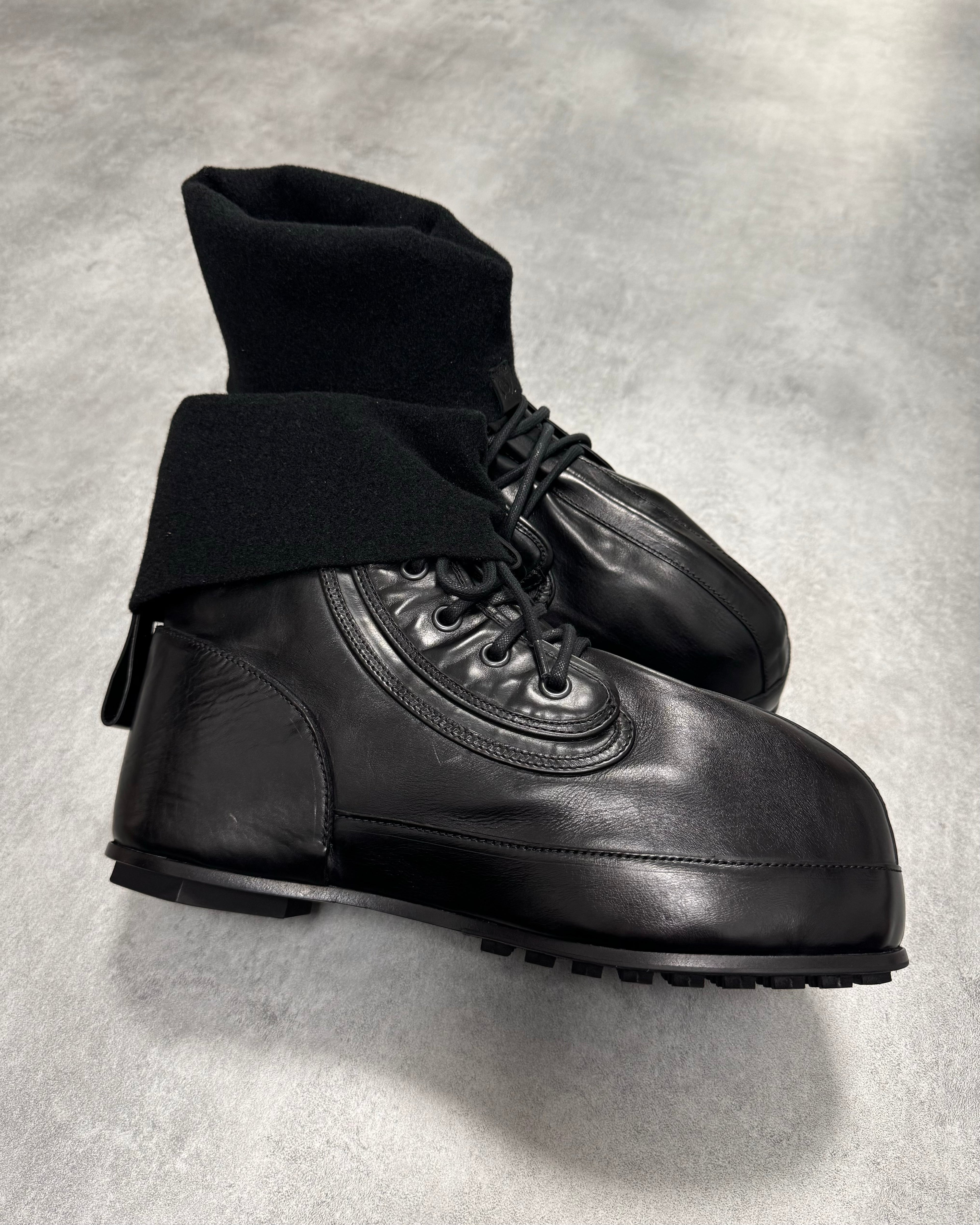 Givenchy (B).STROY Bunny Black Calf Leather Ankle Boots