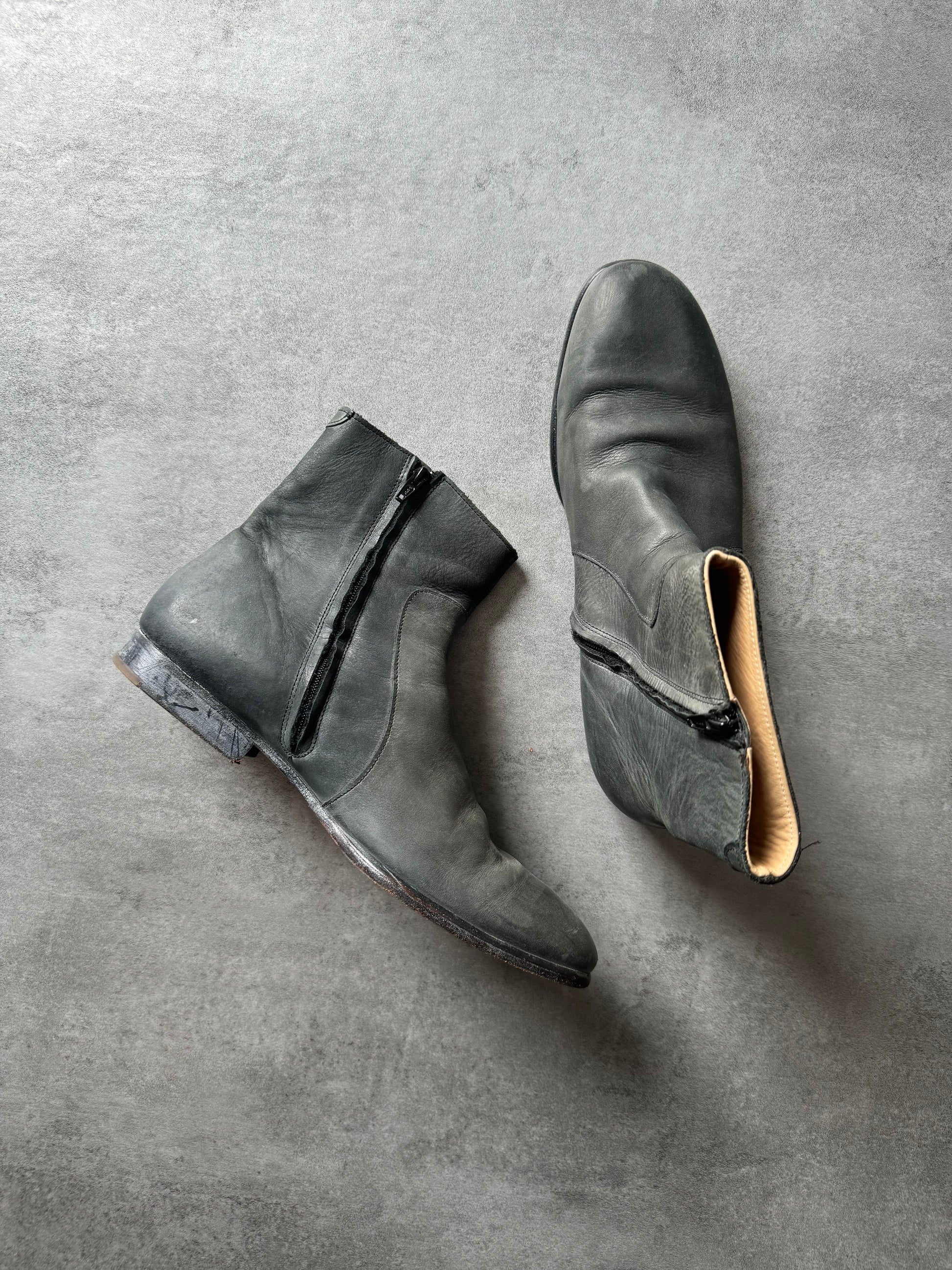 Maison margiela distressed boots hotsell