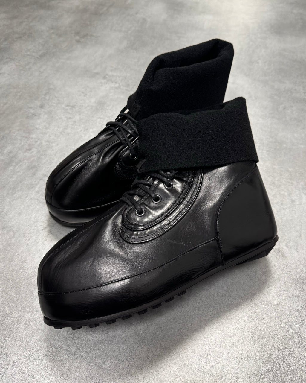 Givenchy (B).STROY Bunny Black Calf Leather Ankle Boots