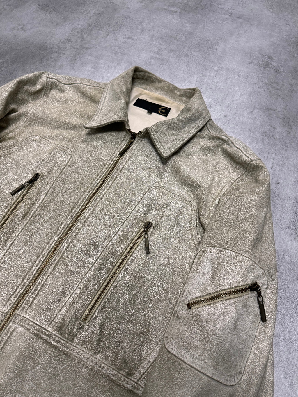 2000 年代 Just Cavalli 短款裂纹皮夹克（M/L）