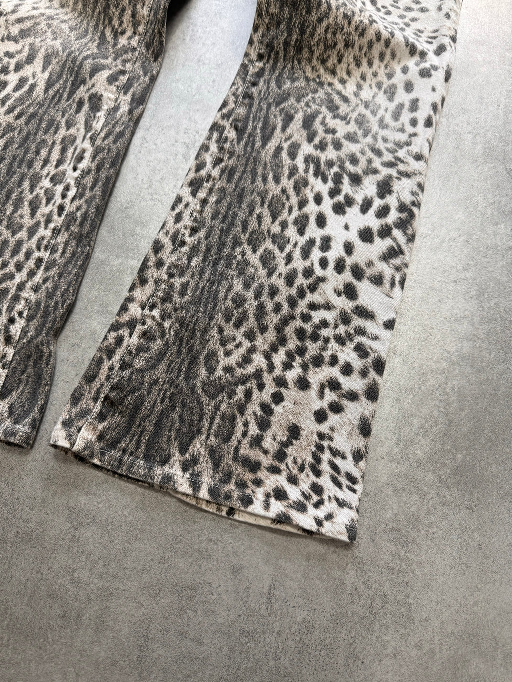 AW2005 Just Cavalli Cheetah Gradient Print