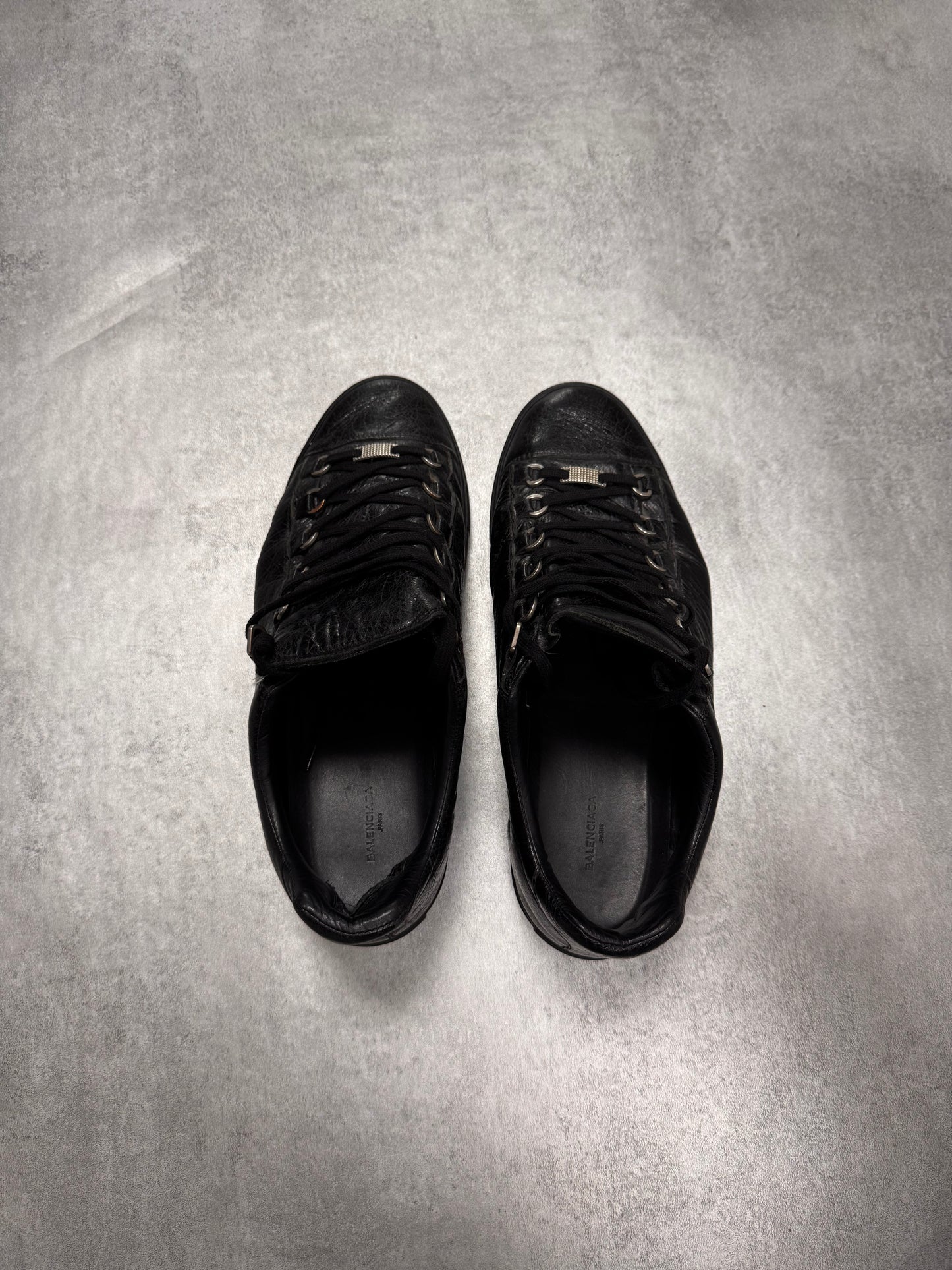 Balenciaga Arena Low Black Cracked Leather Sneakers (45eu/us11)