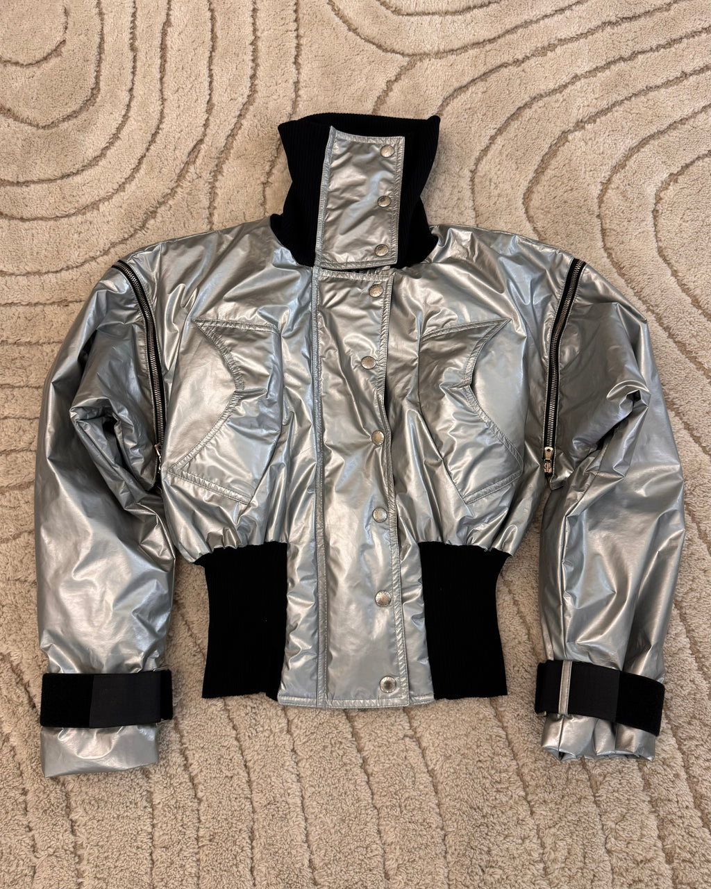 FW2003 Dolce & Gabbana Silver Cropped Zip Puffer Jacket (XS)