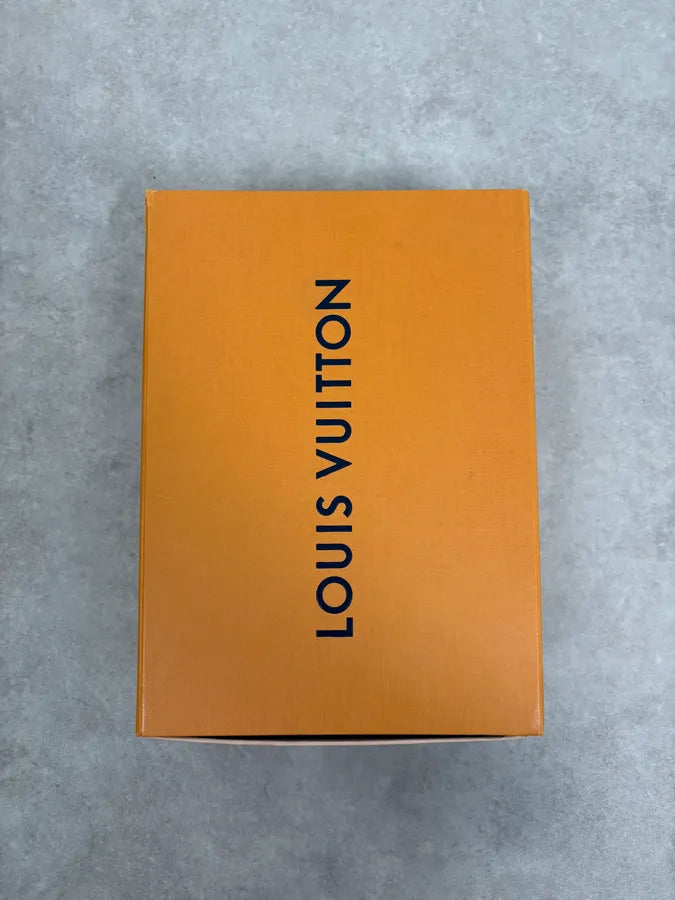 Louis Vuitton Black Suede Low-Top Sneakers kxpfBoq 10