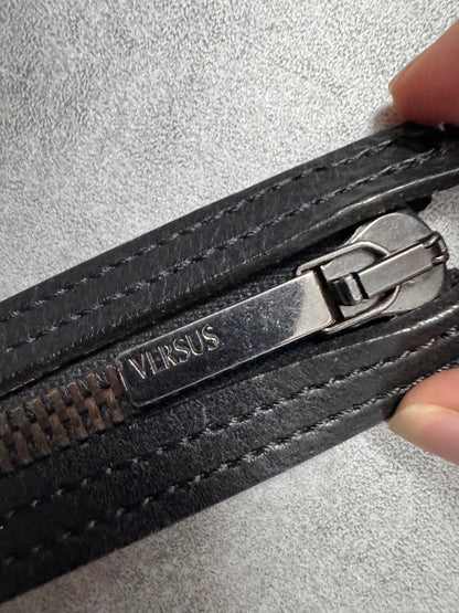 2000s Versace Full Zip Detachable Leather Belt (OS)