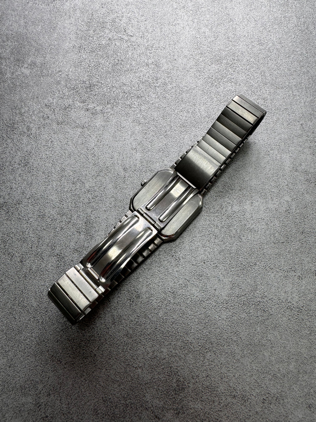 Jaeger-LeCoultre Stripes Golden Date Quartz Watch (OS)