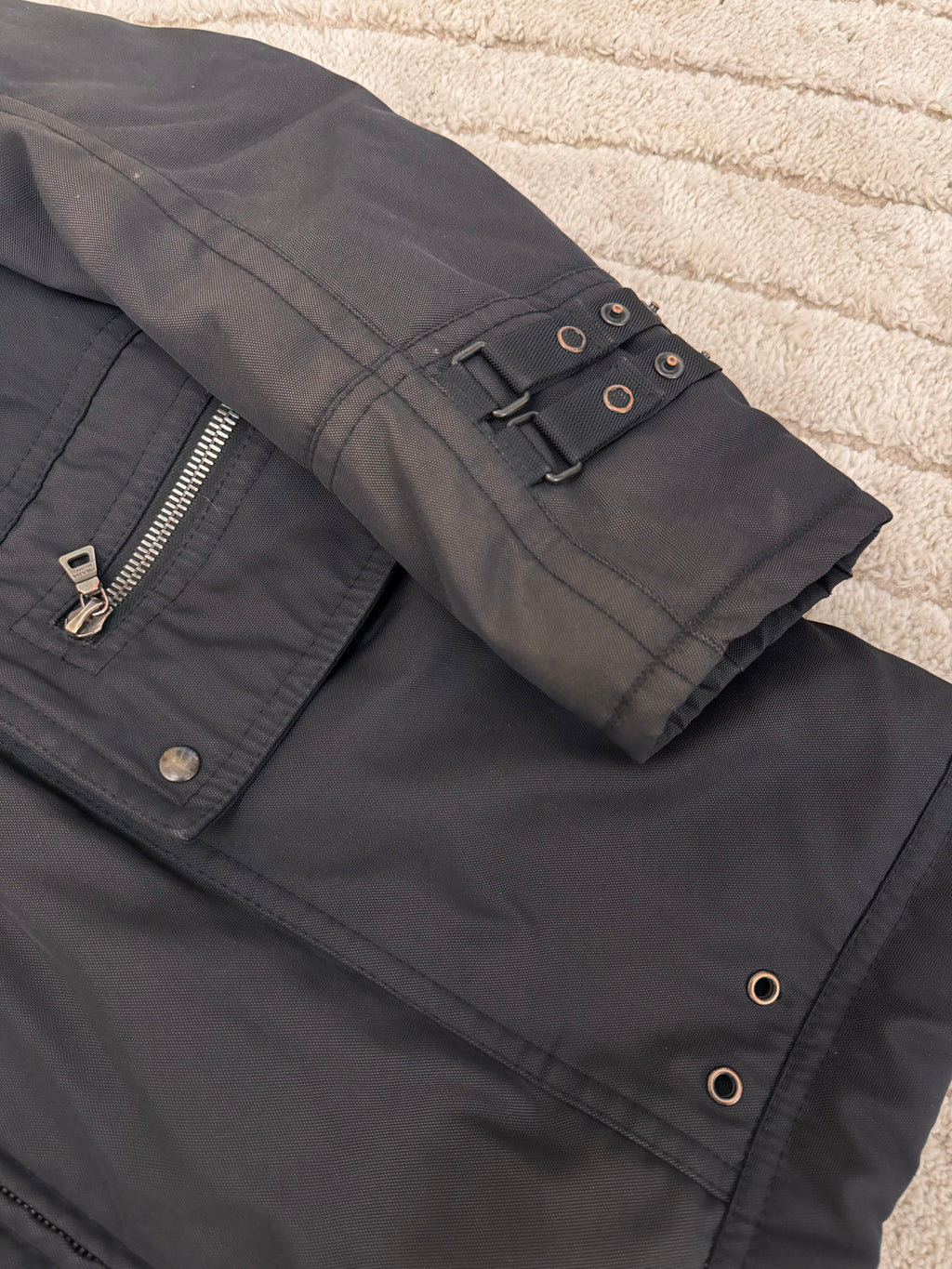 2000 年代 Prada Ultimate Utility 滑雪派克大衣（M/L）