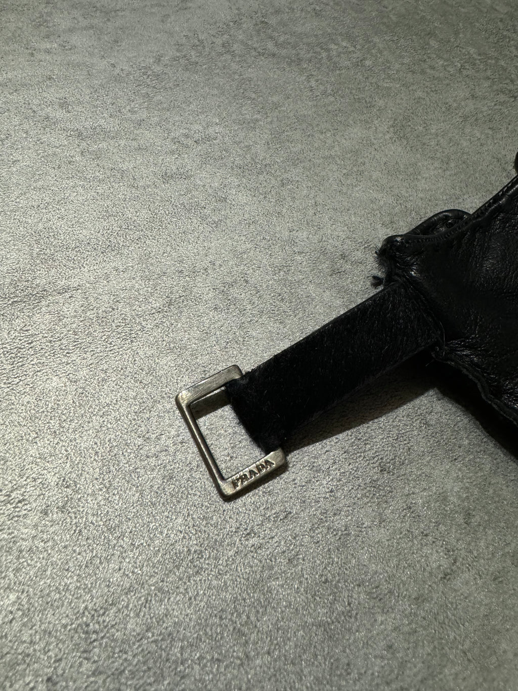 2000s Prada Black Pony Hair Leather Gloves (OS) - 4