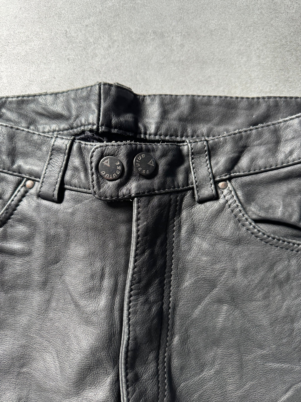 Dainese Black Moto Biker Leather Pants (S) - 9