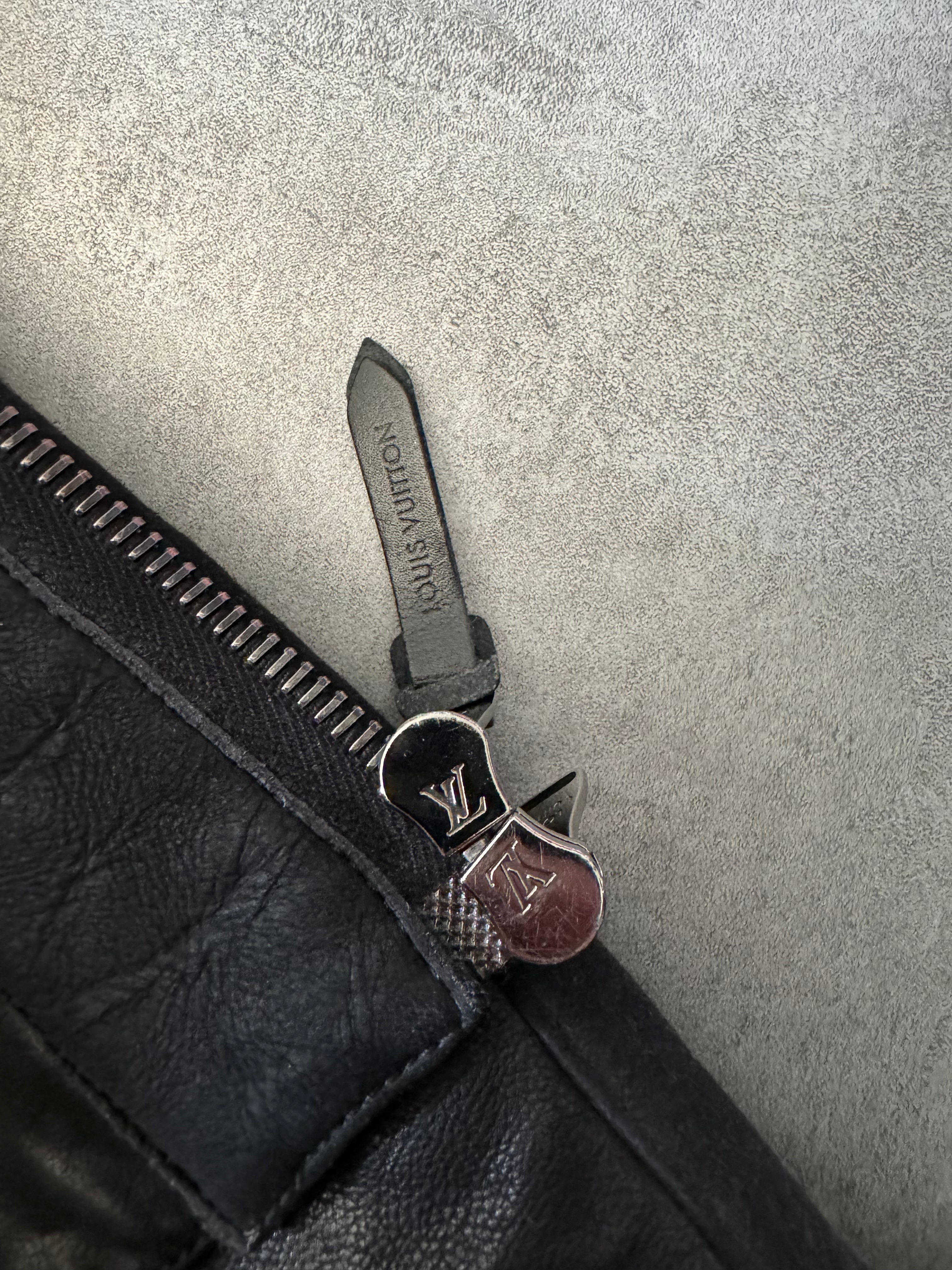 FW2018 Louis Vuitton Black Grey Shearling Leather Jacket (L) - 9