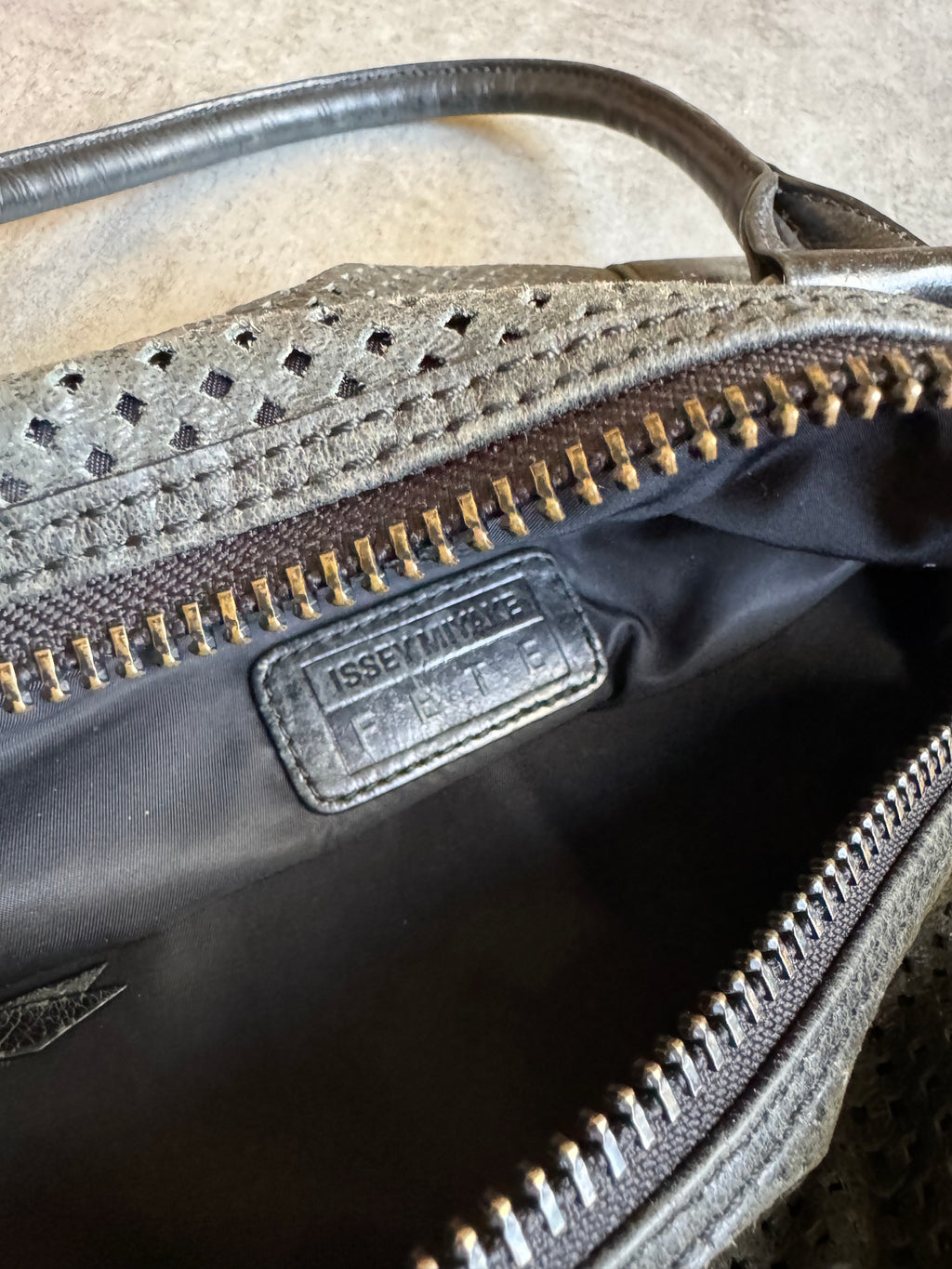 Issey Miyake Olive Archive Citizen Leather Bag  (OS) - 9