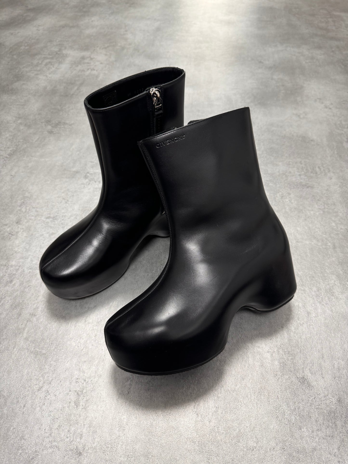 SS2022 Givenchy G Clog Black Calf Leather Boots (41eu/us8)