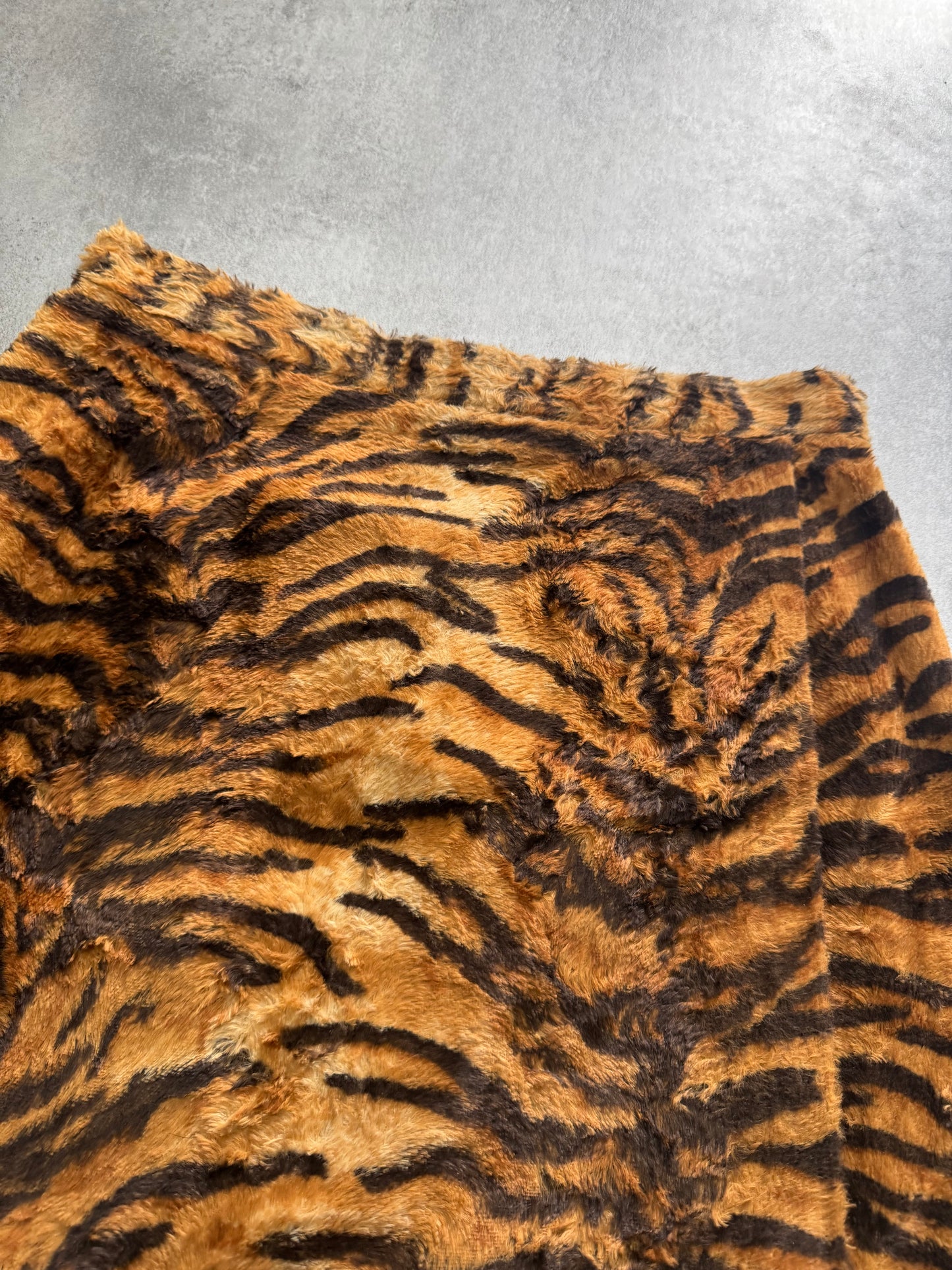 2000s Dolce & Gabbana Tiger Faux Fur Skirt (S)