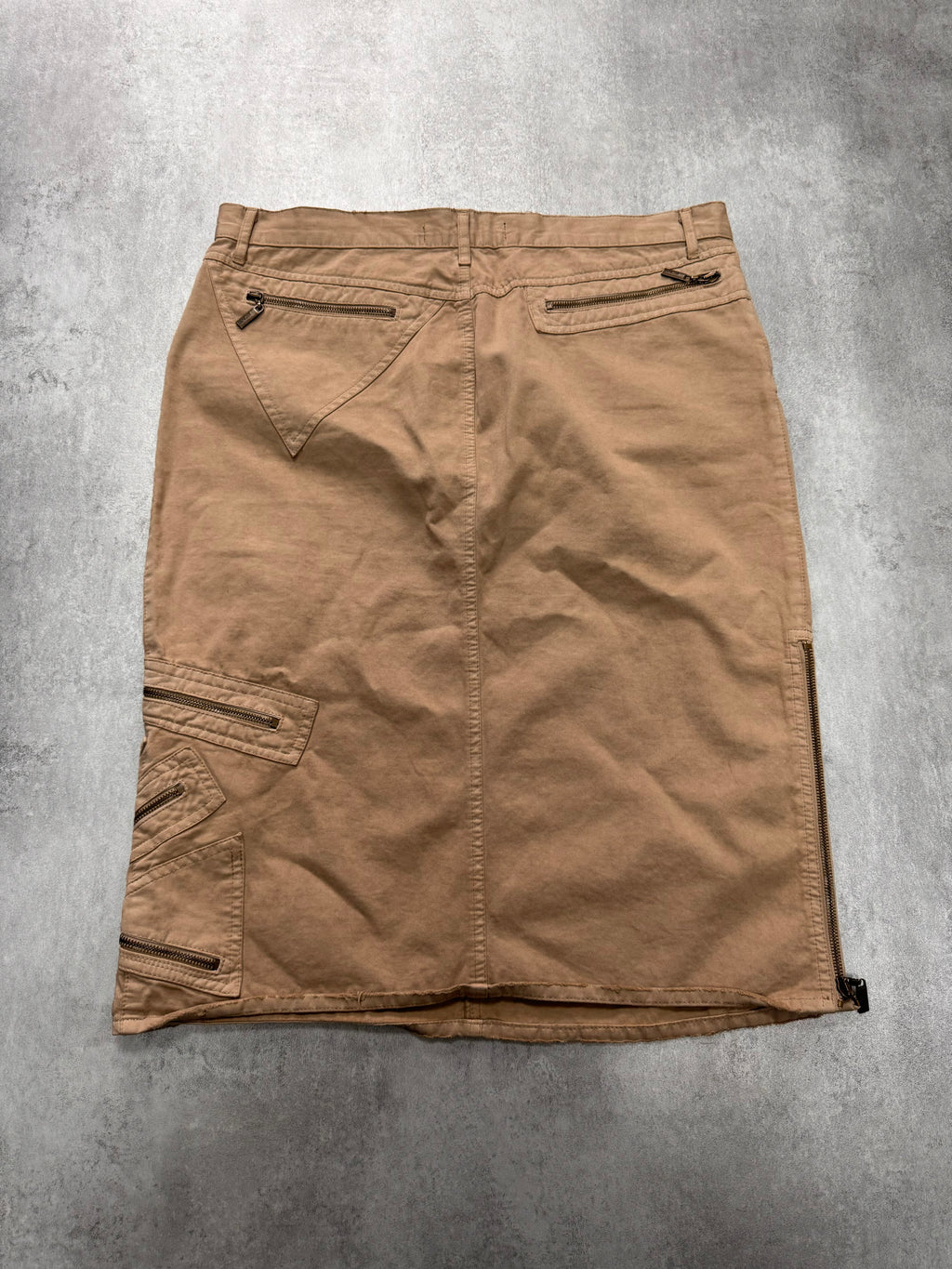 AW2004 Cavalli Geometrical Triangle Zipped Pockets Beige Skirt