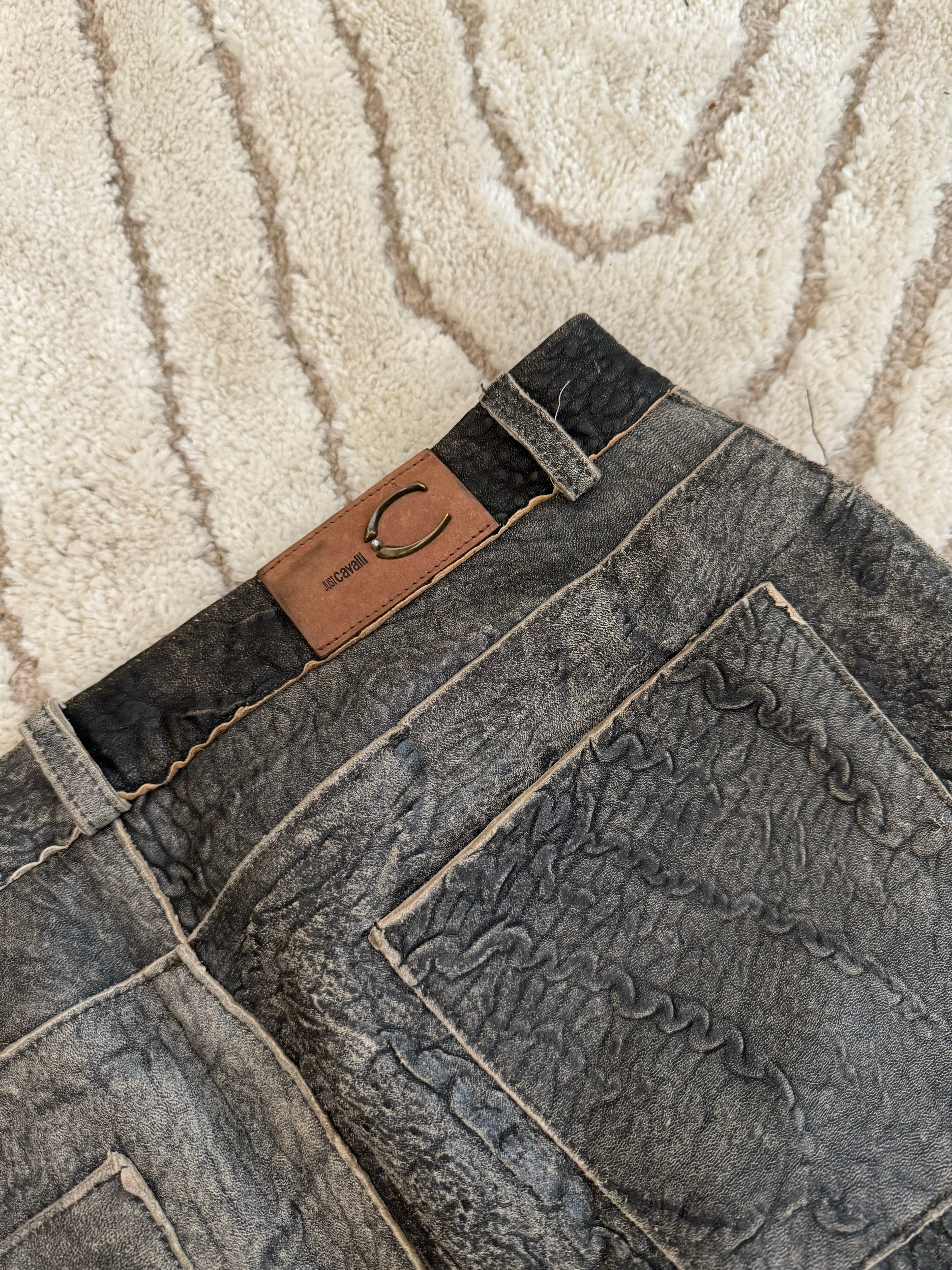 00s Cavalli スカーレッド生革パンツ(M/L)