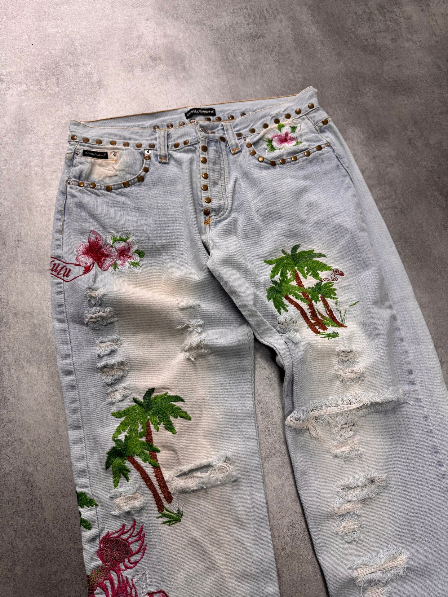 SS2006 Dolce & Gabbana Haiwai Honolulu Embroideries Distressed Denim Jeans (S/M)