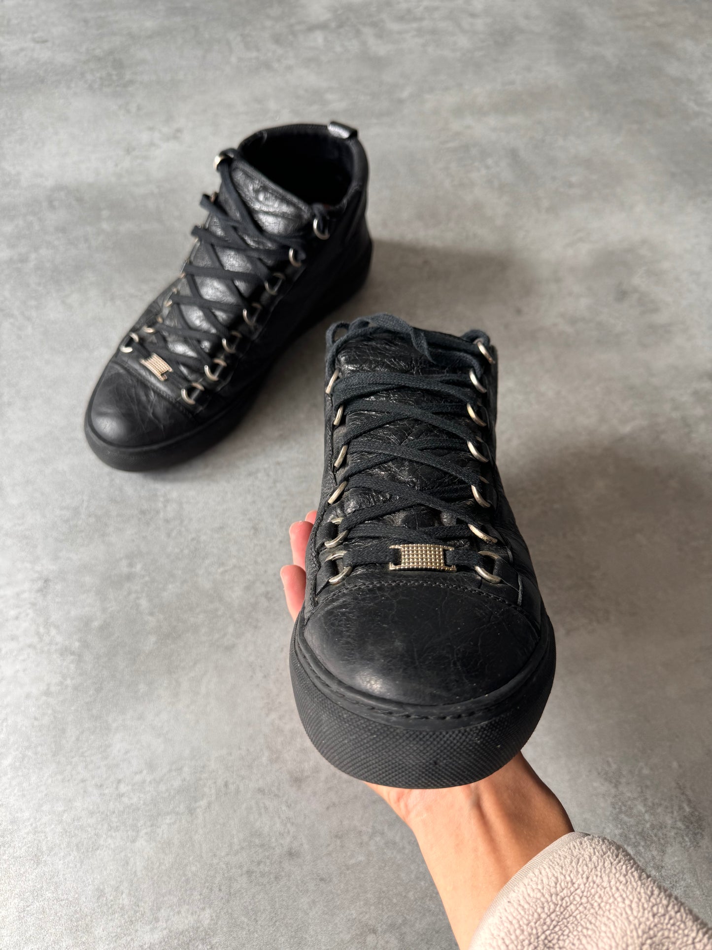 Balenciaga Arena High Black Cracked Leather Sneakers (43eu/us9)