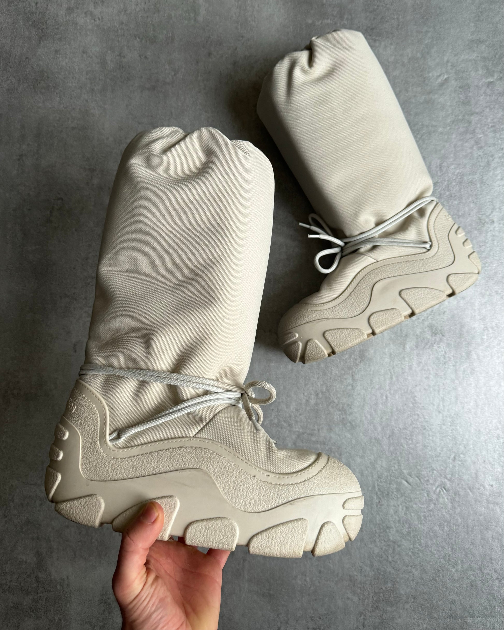 Acne Studios Modern Cozy Snow Boots Off White (39) - 1