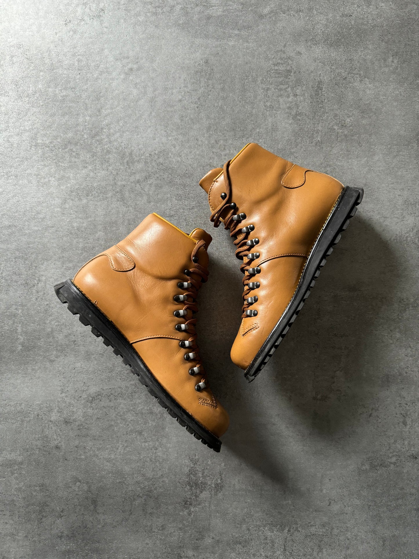 AW2001 Prada Hiking Mountain Leather Boots (42) - 3