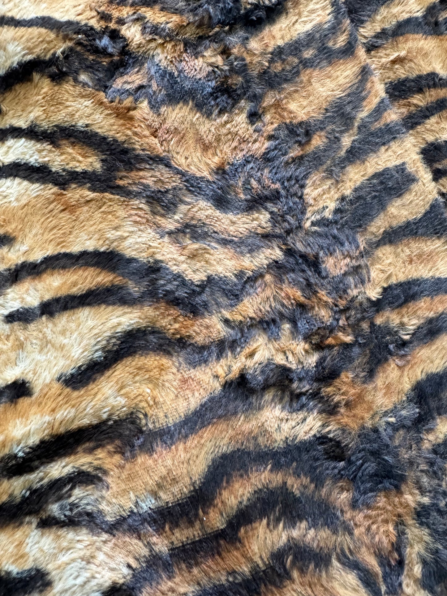 2000s Dolce & Gabbana Tiger Faux Fur Skirt (S)