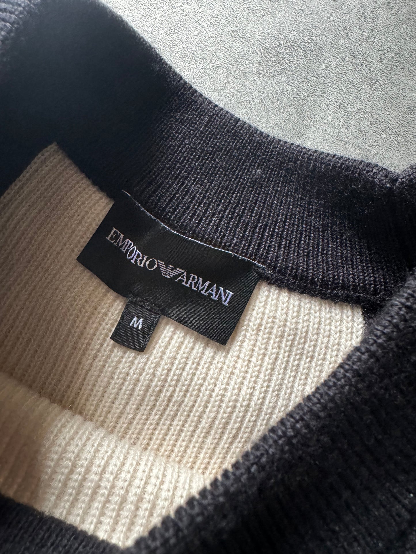 2010s Emporio Armani Relaxed Cozy Sweater (M) - 4