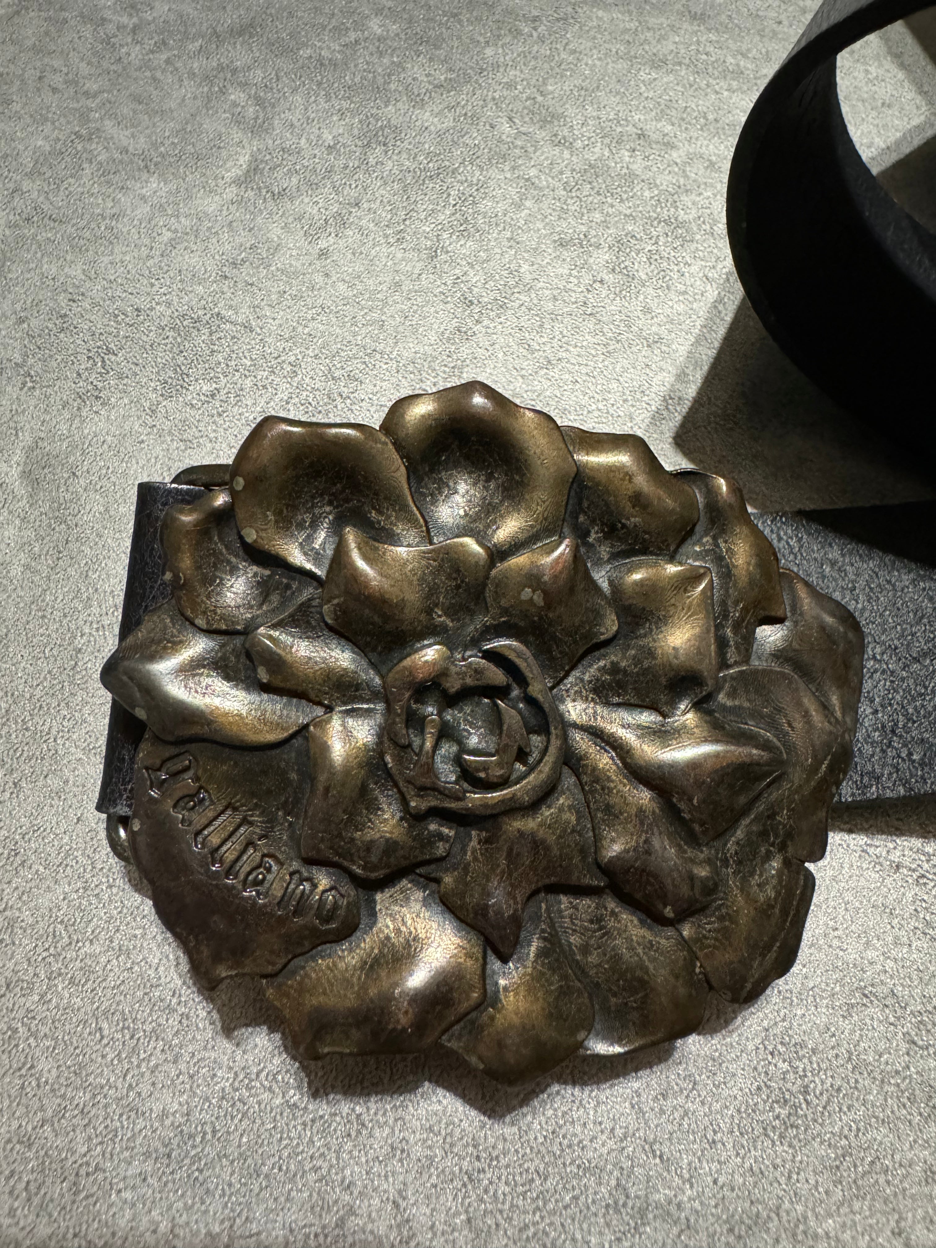 2000s Cavalli Black Leather Flower Distinct Belt (OS) - 4