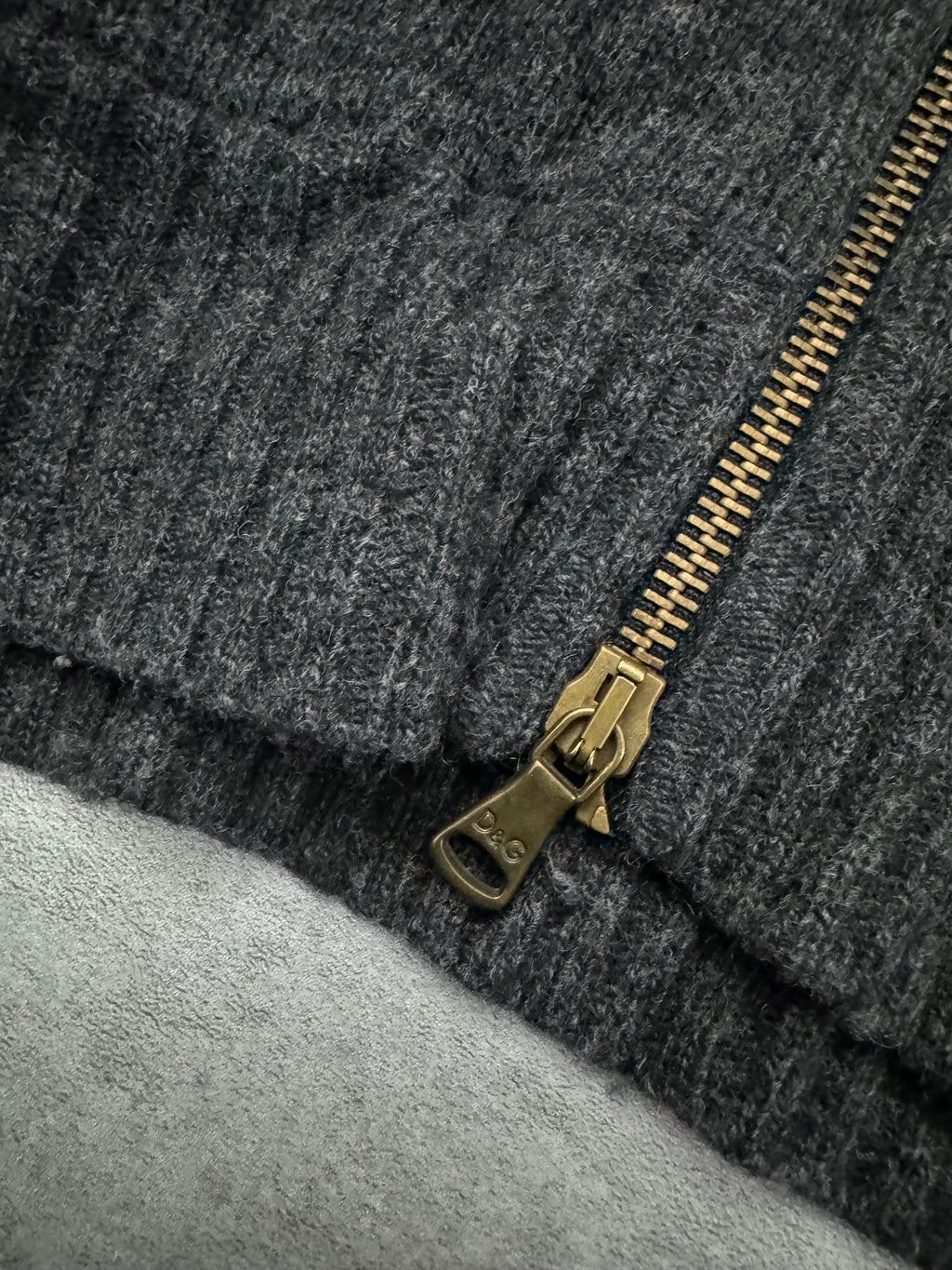 2000s Dolce & Gabbana Asymmetrical Grey Wool Zip-up (M) - 7