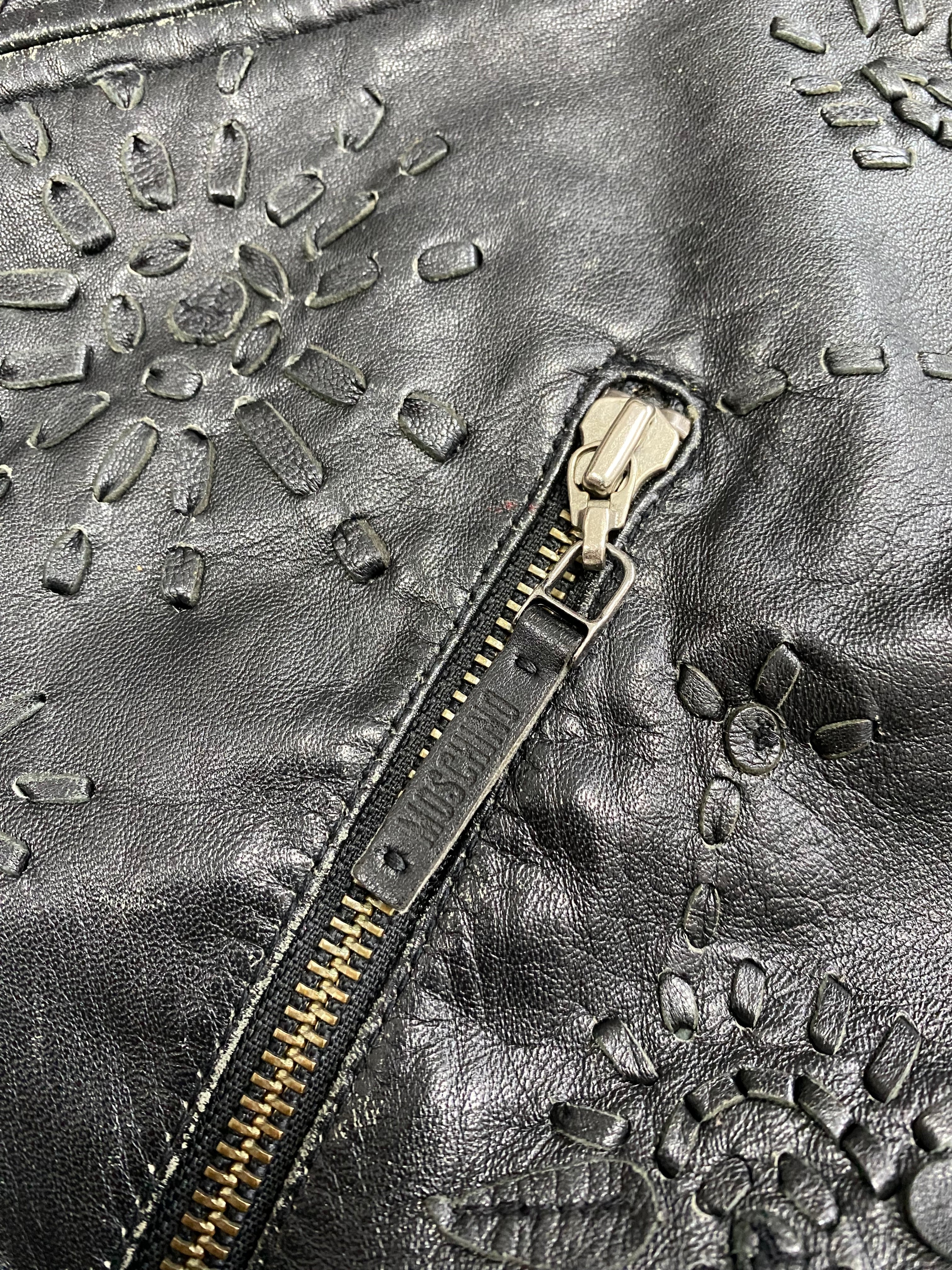 モスキーノ エンボスフラワーオーナメントレザージャケット(S)