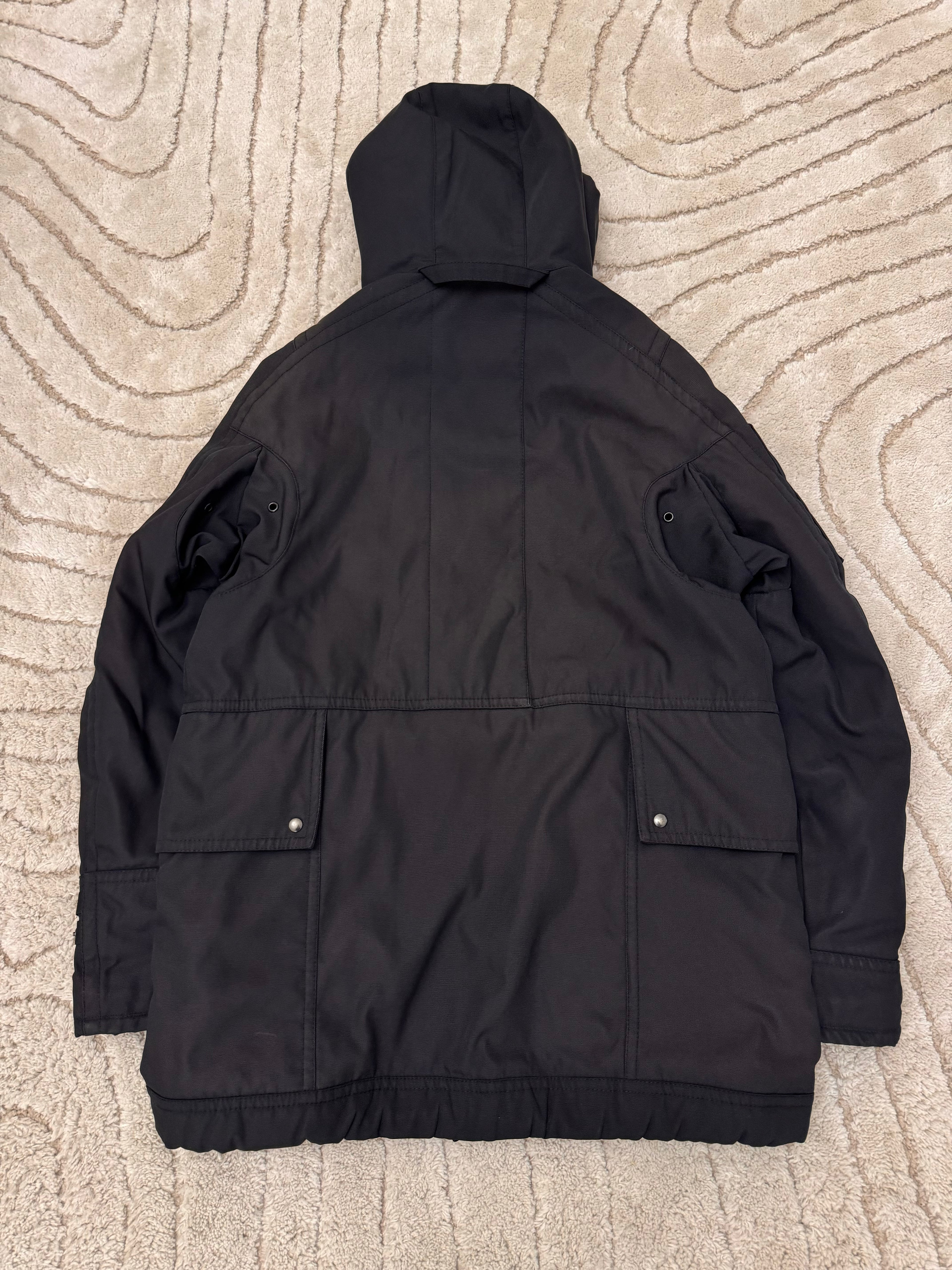2000 年代 Prada Ultimate Utility 滑雪派克大衣（M/L）