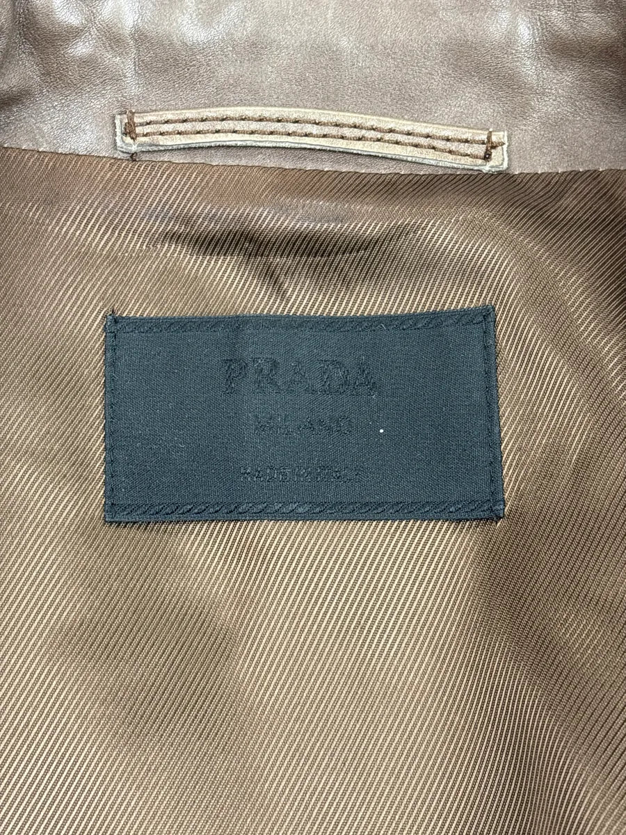 2000s Prada Brown Leather Buttoned Belted D-Ring Coat AMKbPWXU 10