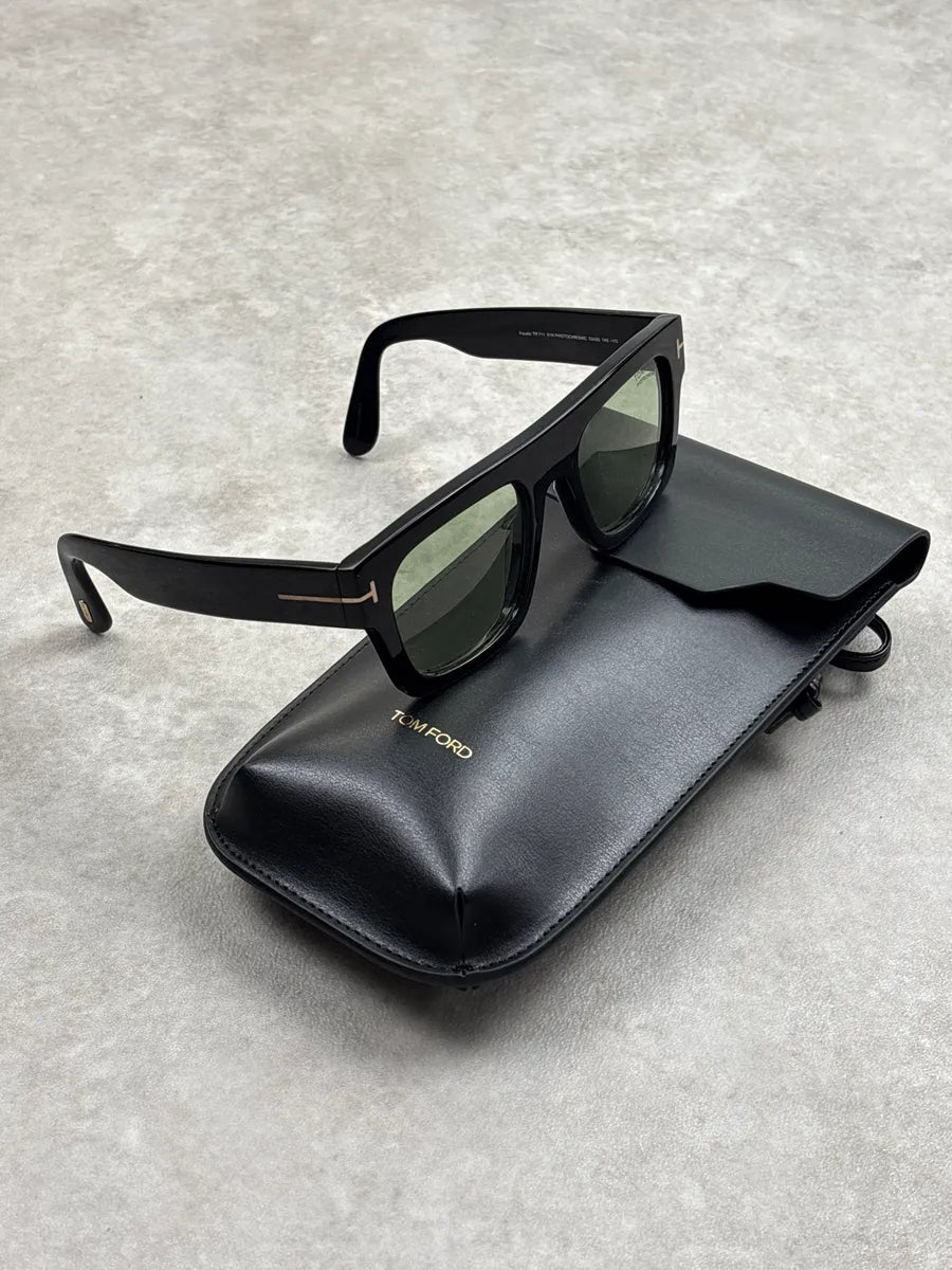 Tom Ford Black Acetate Photochromic Sunglasses AjVDdzQn 4